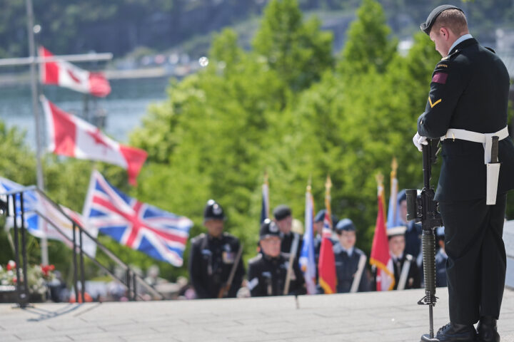 A Royal Newfoundland Regiment soldier stands at the National War Memorial in St John's, Newfoundland on Memorial Day. July 1, 2026. Comemorating the World War 1 Battle of Beaumont Hamel in France. Photo by Greg Locke
